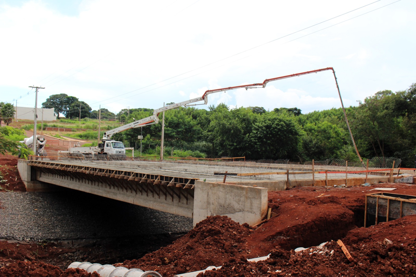 Ponte sobre Ribeirão Pinguim ligando Sarandi a Maringá avança com previsão de término para final de abril